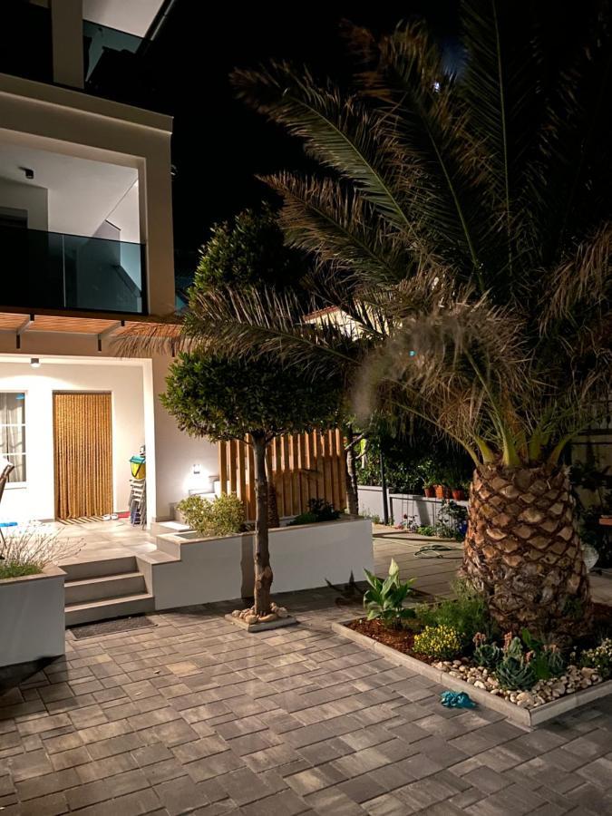 Apartment Vila Lina Vir Bagian luar foto