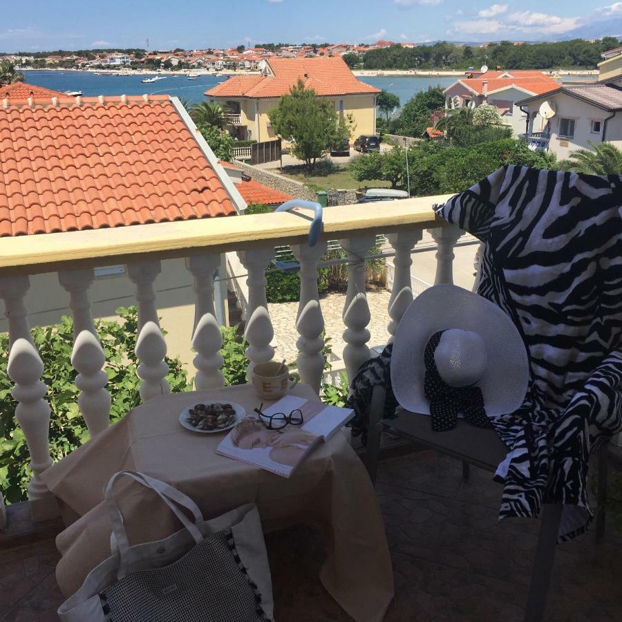 Apartment Vila Lina Vir Bagian luar foto
