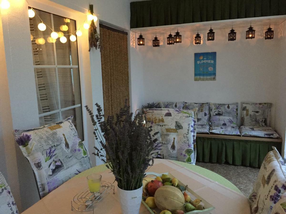 Apartment Vila Lina Vir Bagian luar foto